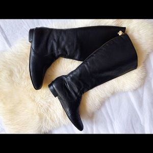 Leather Boots. Woman.